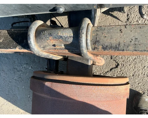 MACK Corporate Spring Cutoff Single Axle