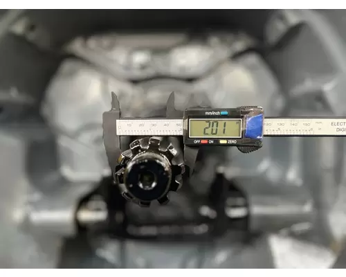 MACK D1070 Transmission Assembly