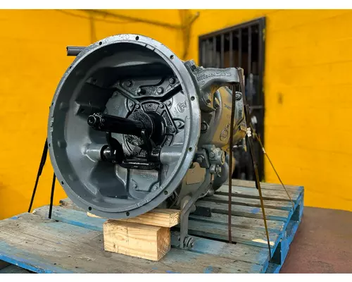 MACK D1070 Transmission Assembly