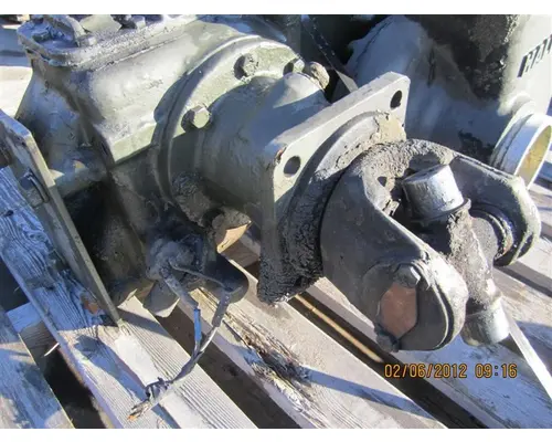 MACK DM492 TRANSFER CASE ASSEMBLY