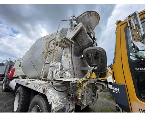 MACK DM685S Complete Vehicle