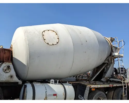 MACK DM686X Complete Vehicle