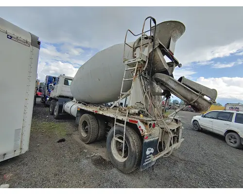 MACK DM686X Complete Vehicle