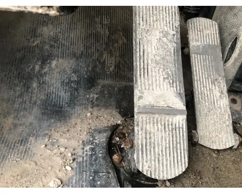 MACK DM688S Body, Misc. Parts