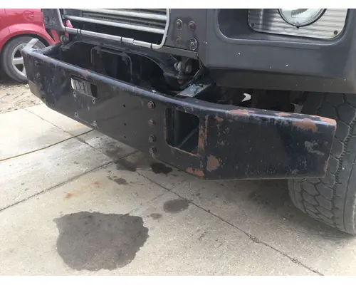 MACK DM688S Bumper Assembly, Front