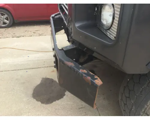 MACK DM688S Bumper Assembly, Front