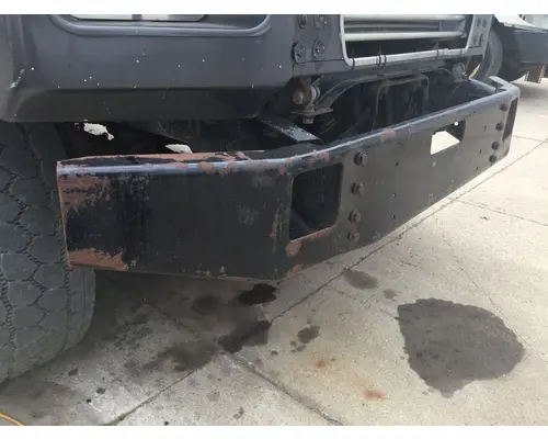 MACK DM688S Bumper Assembly, Front