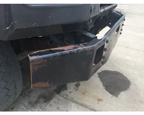 MACK DM688S Bumper Assembly, Front