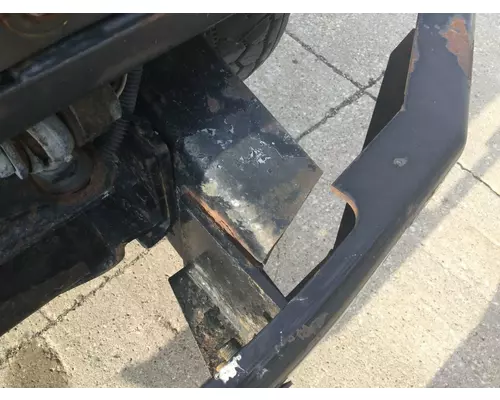 MACK DM688S Bumper Assembly, Front