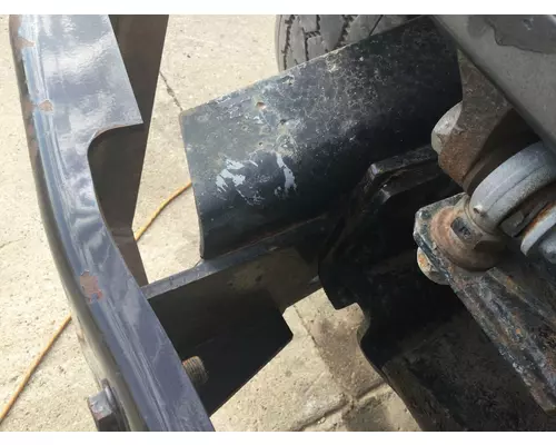 MACK DM688S Bumper Assembly, Front