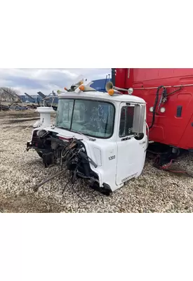 MACK DM688S Cab Assembly