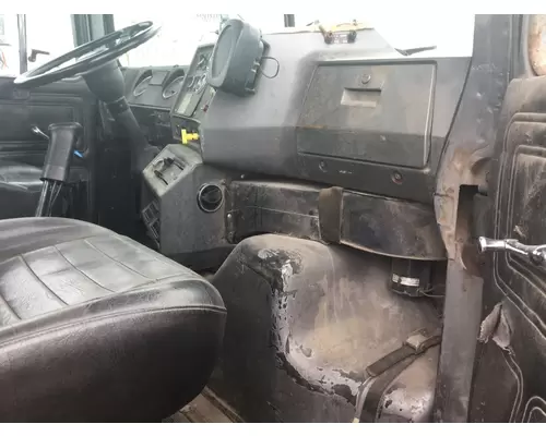 MACK DM688S Cab Assembly