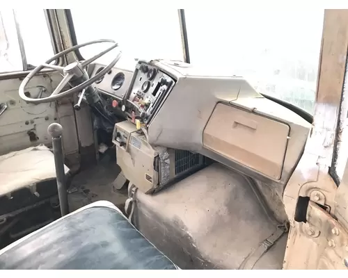 MACK DM688S Cab Assembly