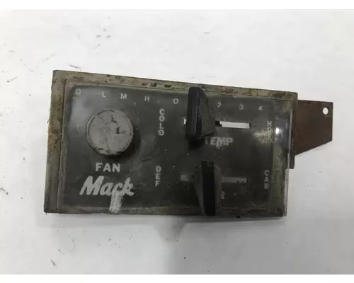 MACK DM688S Cab Misc. Interior Parts