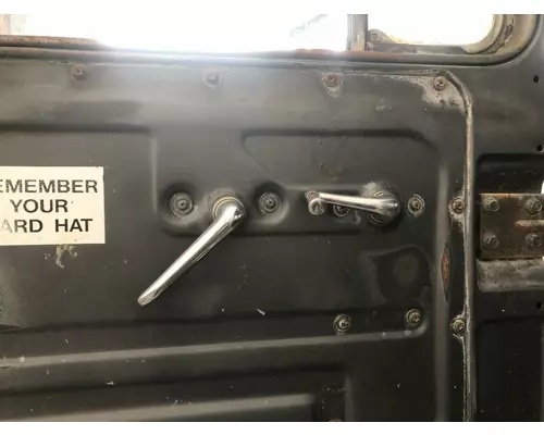 MACK DM688S Door Assembly, Front