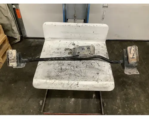 MACK DM688S Hood Hinge