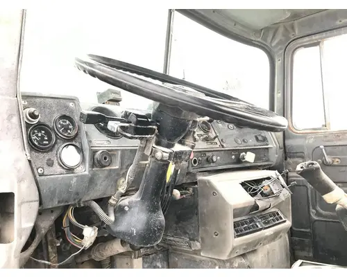 MACK DM688S Steering Column