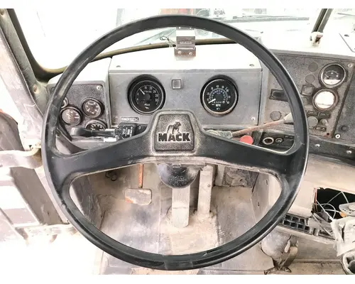 MACK DM688S Steering Column