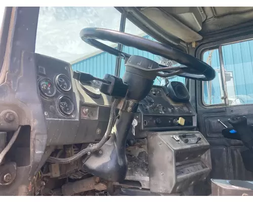 MACK DM688S Steering Column