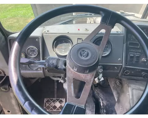 MACK DM688S Steering Column