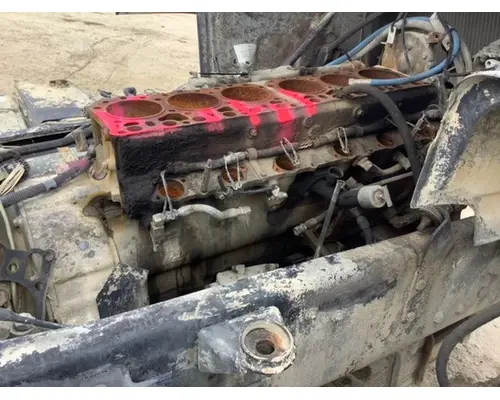 MACK DM690S Engine Assembly