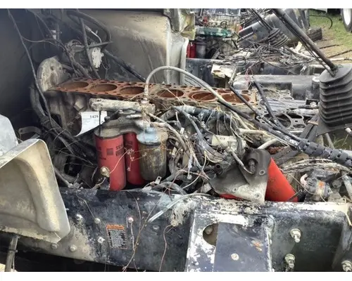 MACK DM690S Engine Assembly