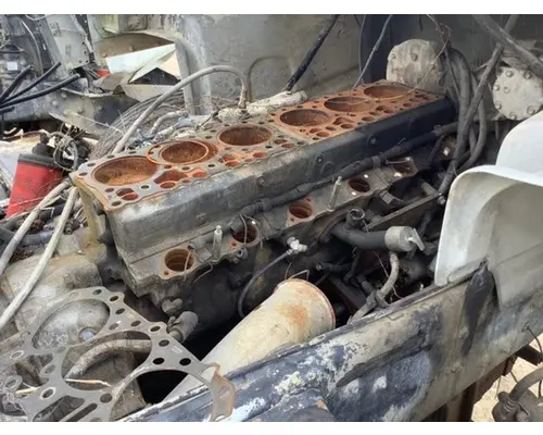 MACK DM690S Engine Assembly
