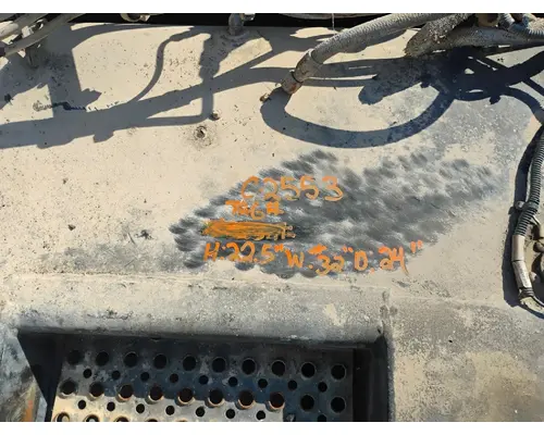 MACK DM690S Fuel Tank