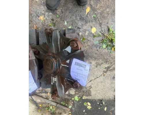MACK DM690S Hub