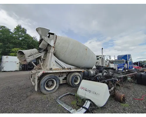 MACK DMM686EX Body  Bed