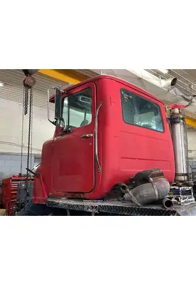 MACK DMM6906E Cab
