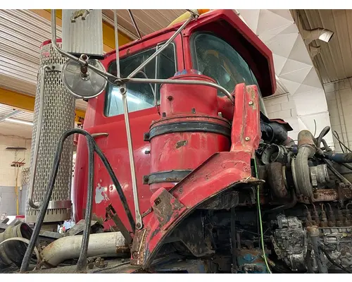 MACK DMM6906E Cab