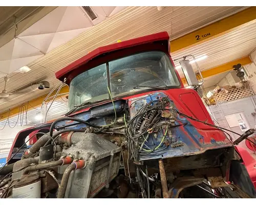 MACK DMM6906E Cab