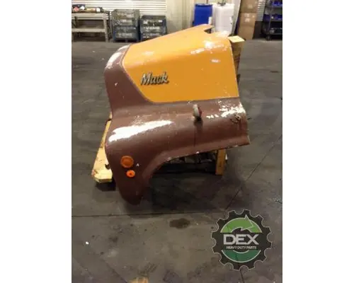 MACK DM Hood