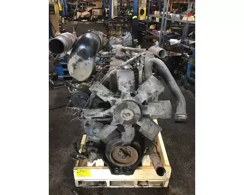 MACK E7 - V-MAC I  Engine Assembly