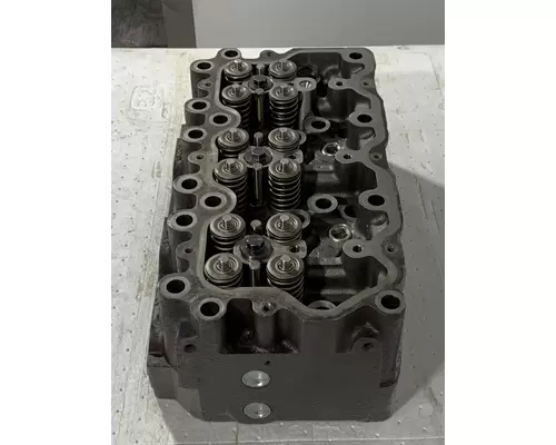 MACK E7 E-Tech Engine Cylinder Head