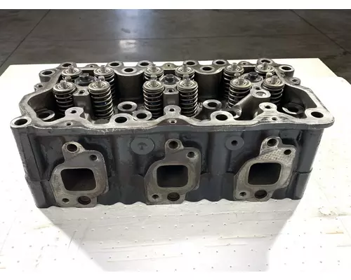 MACK E7 E-Tech Engine Cylinder Head