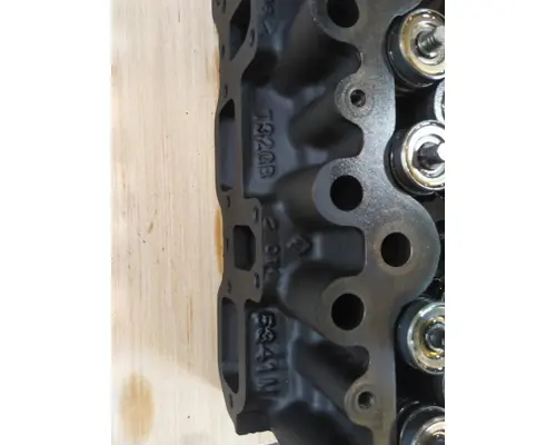 MACK E7 ETEC 300 TO 399 HP CYLINDER HEAD