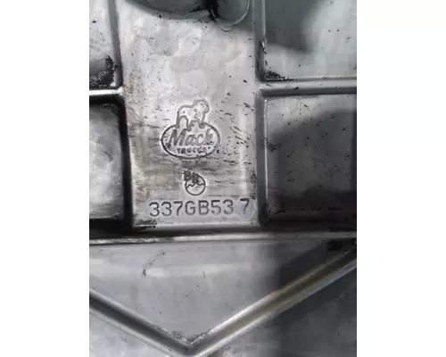 MACK E7 ETEC 400 HP AND ABOVE VALVE COVER