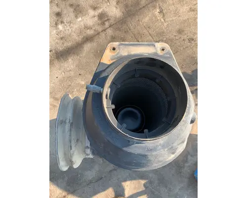 MACK E7 Air Cleaner