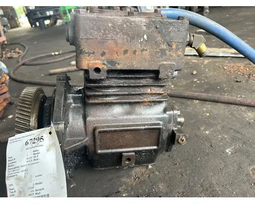 MACK E7 Air Compressor