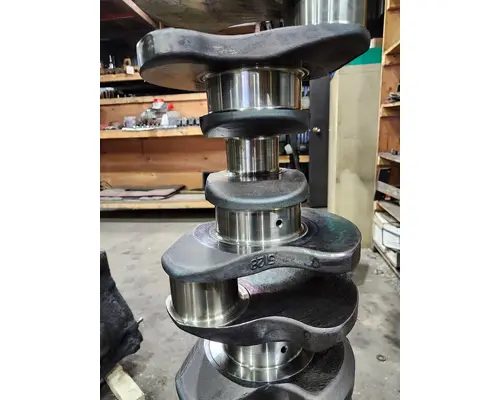 MACK E7 Crankshaft