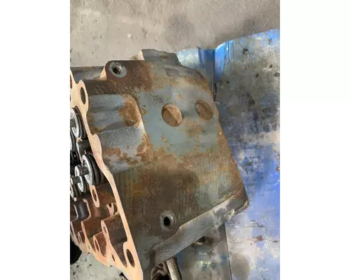 MACK E7 Cylinder Head