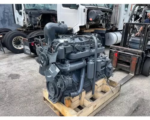 MACK E7 Engine Assembly