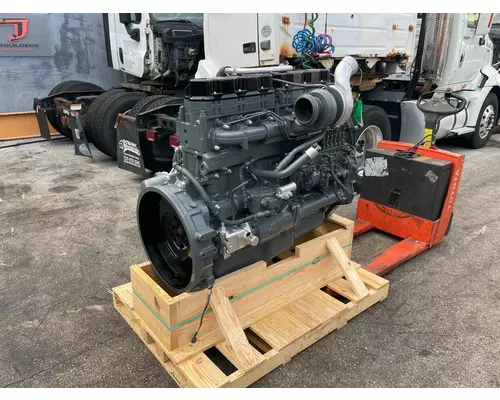 MACK E7 Engine Assembly