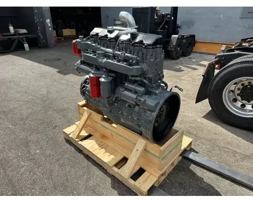 MACK E7 Engine Assembly