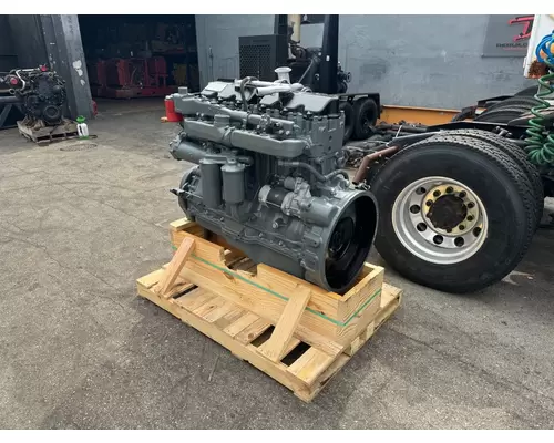 MACK E7 Engine Assembly