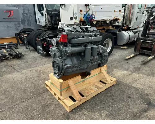 MACK E7 Engine Assembly