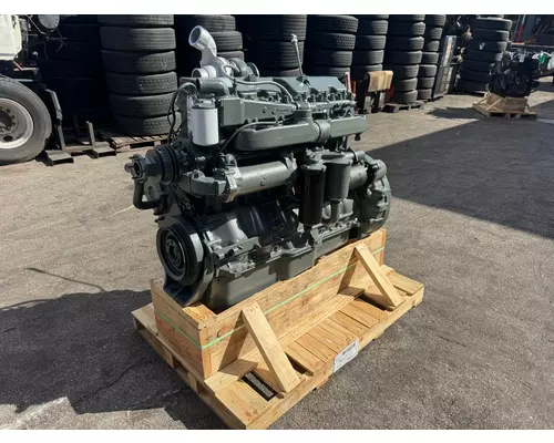 MACK E7 Engine Assembly