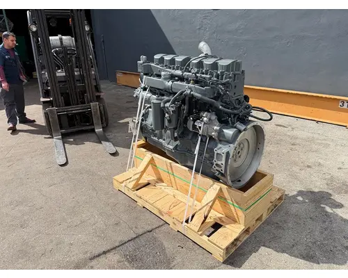 MACK E7 Engine Assembly